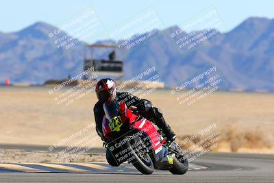 media/Jan-08-2022-SoCal Trackdays (Sat) [[1ec2777125]]/Turn 4 (1145am)/